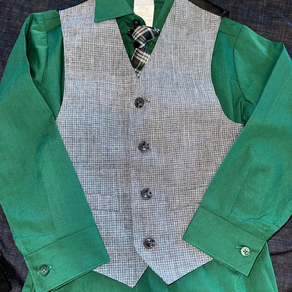 Boys Van Huessen Green and Gray 4 Piece Suit Set - Picture 3 of 7